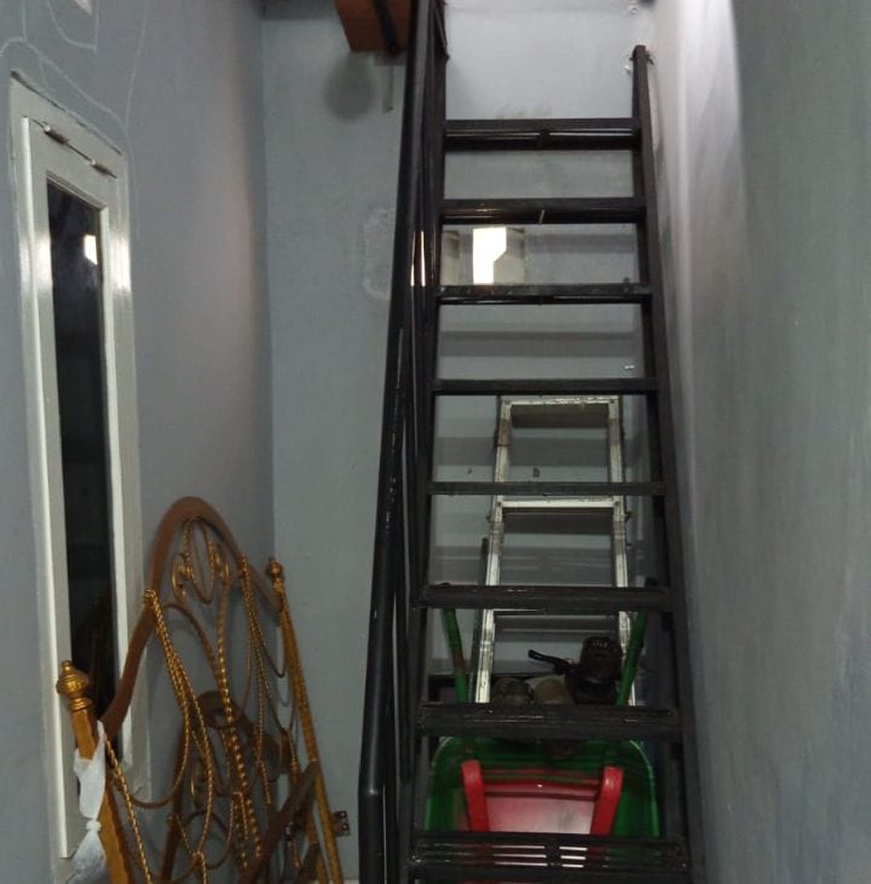 Kos2an 3 Lantai Full Furnished Dilengkapi AC, Di Bukit Duri, Tebet