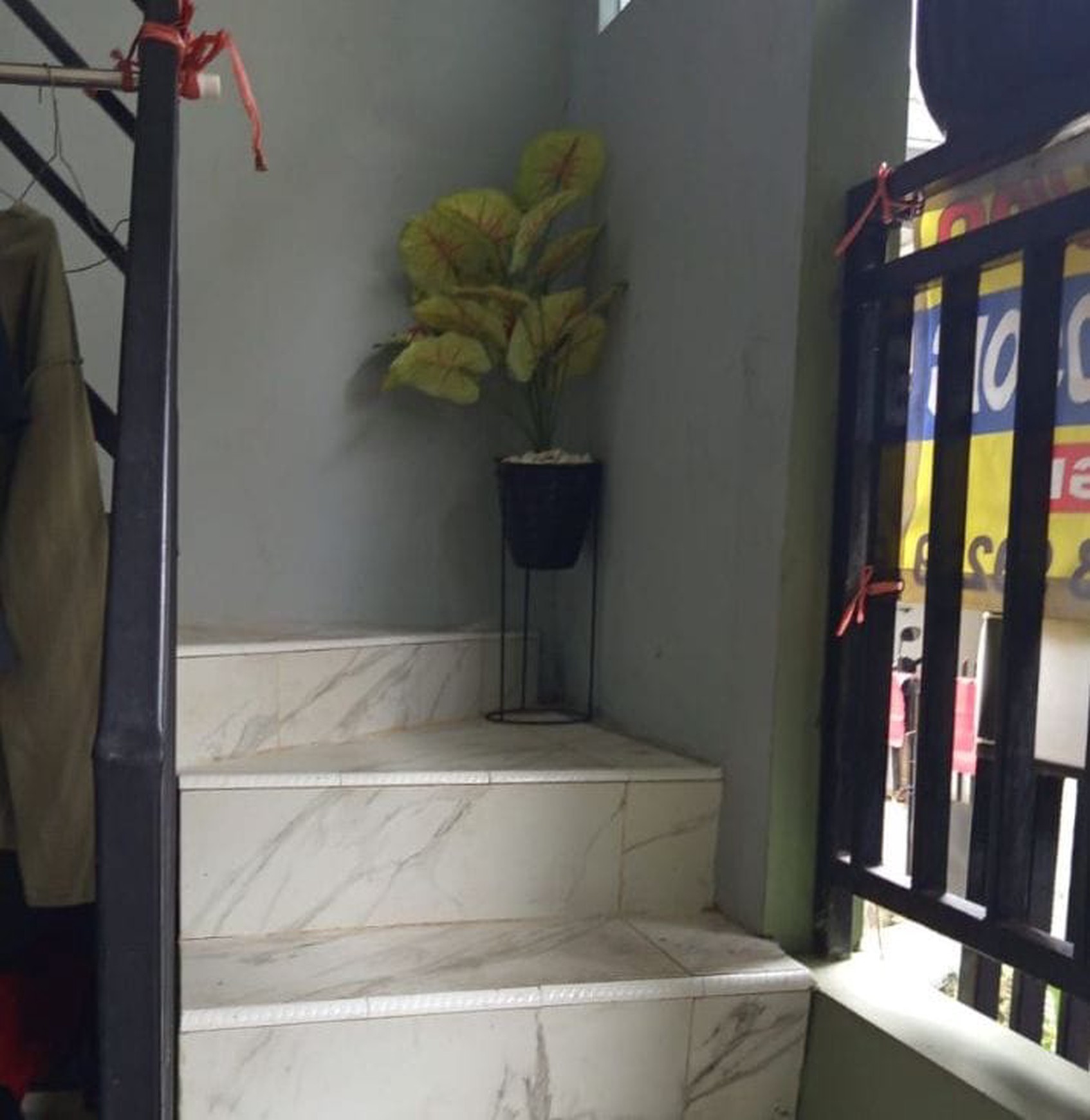Kos2an 3 Lantai Full Furnished Dilengkapi AC, Di Bukit Duri, Tebet