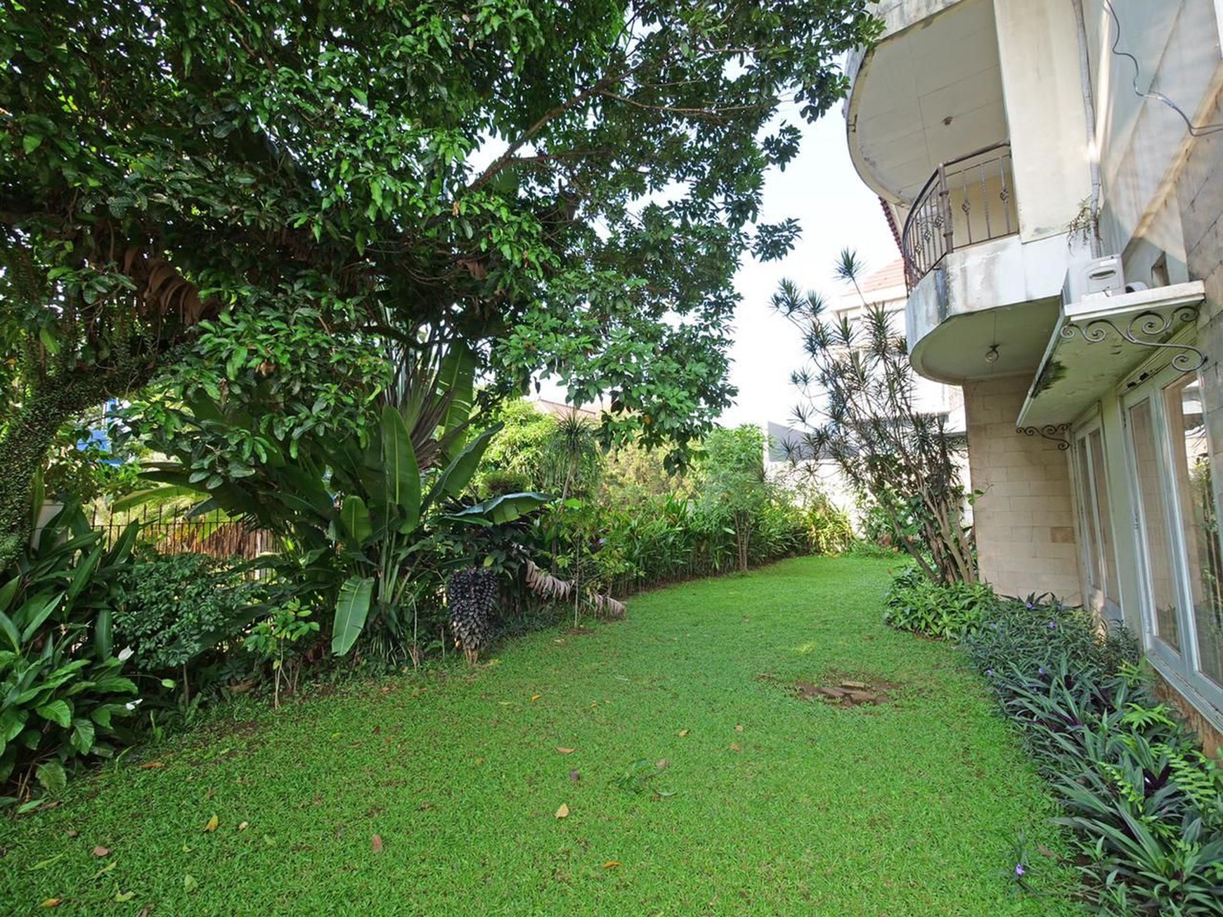 Rumah Dijual Lokasi di Danau Bogor Raya 