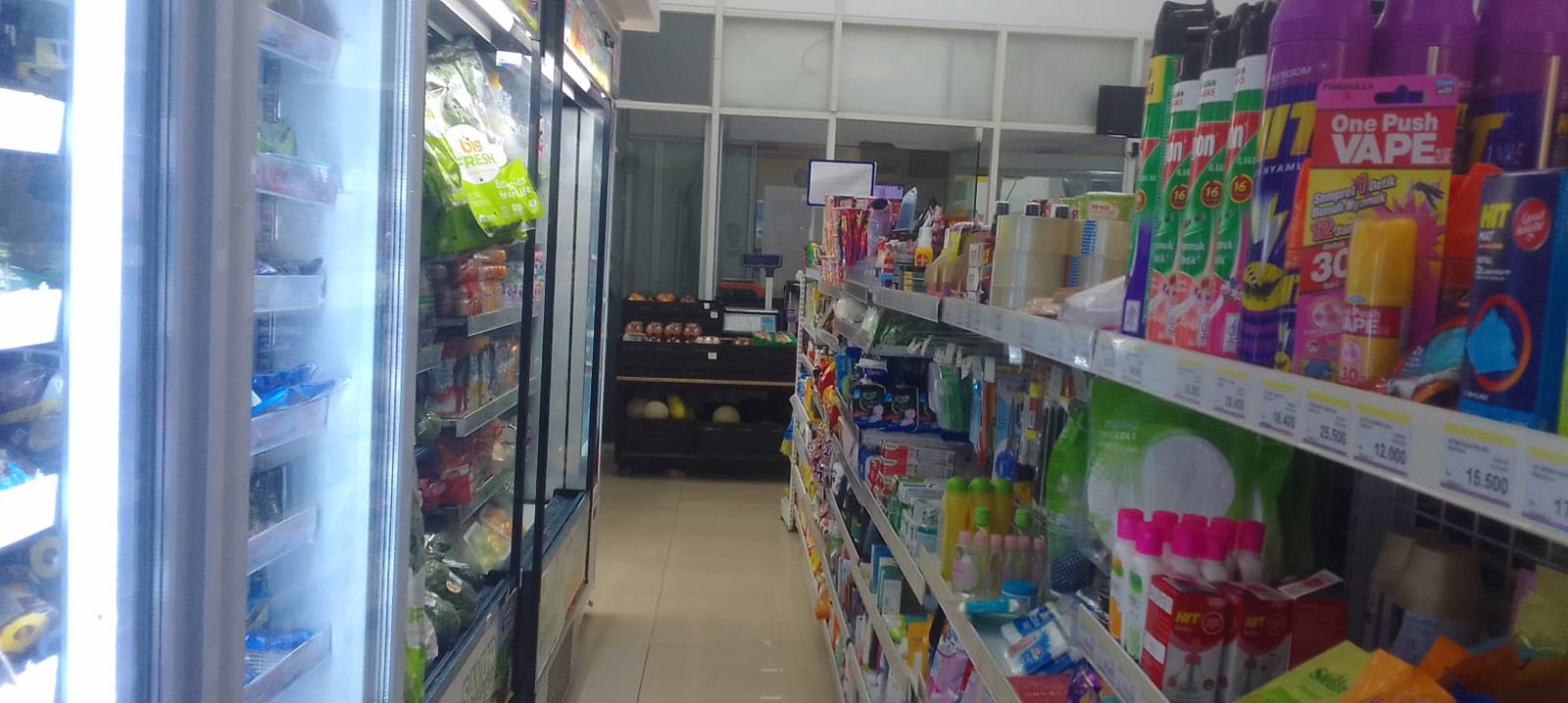 Ruang Usaha Di Lobby Utama Apartemen The Wave, Setiabudi, Jakarta Selatan