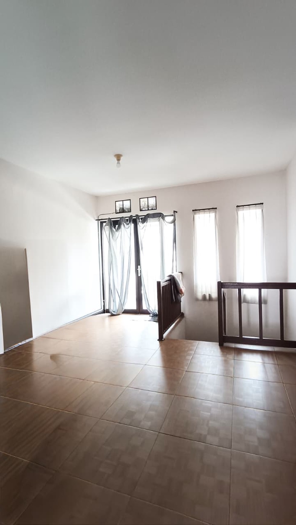 Hunian murah dengan sentuhan bata merah ekspos di Bintaro Jaya