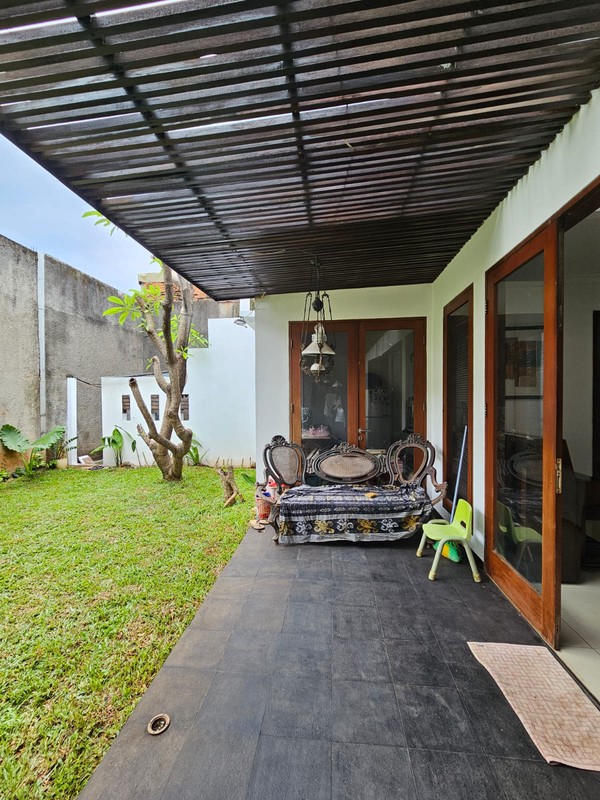 Rumah Cantik Siap Huni dan Lokasi Strategis @Kebon Jeruk