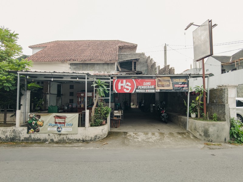 Investasi Rumah 249 Meter Persegi, Cocok Untuk Cafe Lokasi Dekat Hotel Hyatt, Sariharjo, Ngaglik, Sleman