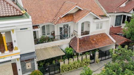 Rumah Mewah Furnish 2 Lantai Dekat Pakuwon Mall, Condongcatur, Depok, Sleman