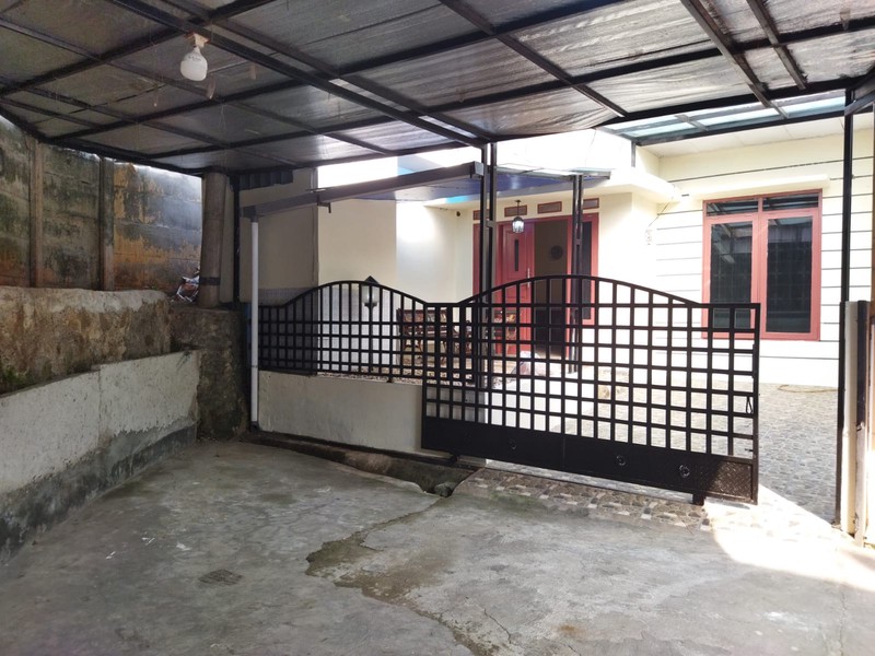 Rumah Bagus Semi Furnished Siap Huni dengan Hunian Nyaman dan Asri @Serpong Utara