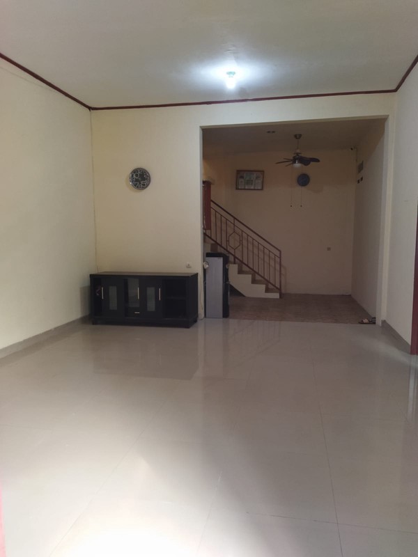 Rumah Bagus Semi Furnished Siap Huni dengan Hunian Nyaman dan Asri @Serpong Utara