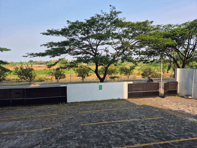 Gedung Commercial 4 lantai di Kota Harapan Indah Bekasi