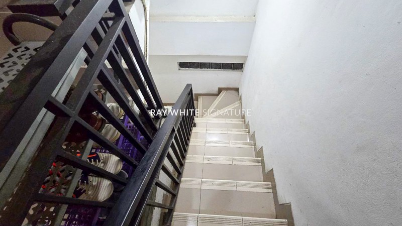 Rumah Kost 3 Lantai di Setiabudi Cocok Untuk Investasi