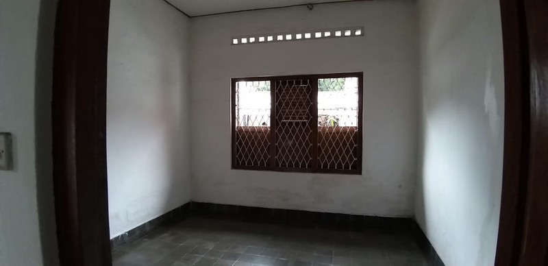 Dijual Rumah Cocok Untuk Tempat Usaha Area Komersial Di Jl. Kyai Maja, Jakarta Selatan