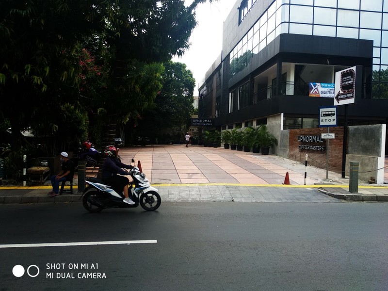 DIjual Dan Disewakan Ruko Gandeng Di Jl. Kemang Raya, Jakarta Selatan