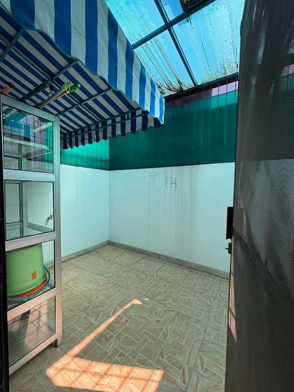 Rumah Bagus,baru selesai Renovasi,securty 24 jam di Bintaro Jaya 9.