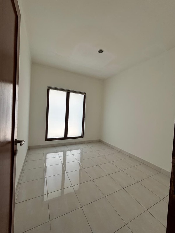 Rumah Bagus,baru selesai Renovasi,securty 24 jam di Bintaro Jaya 9.
