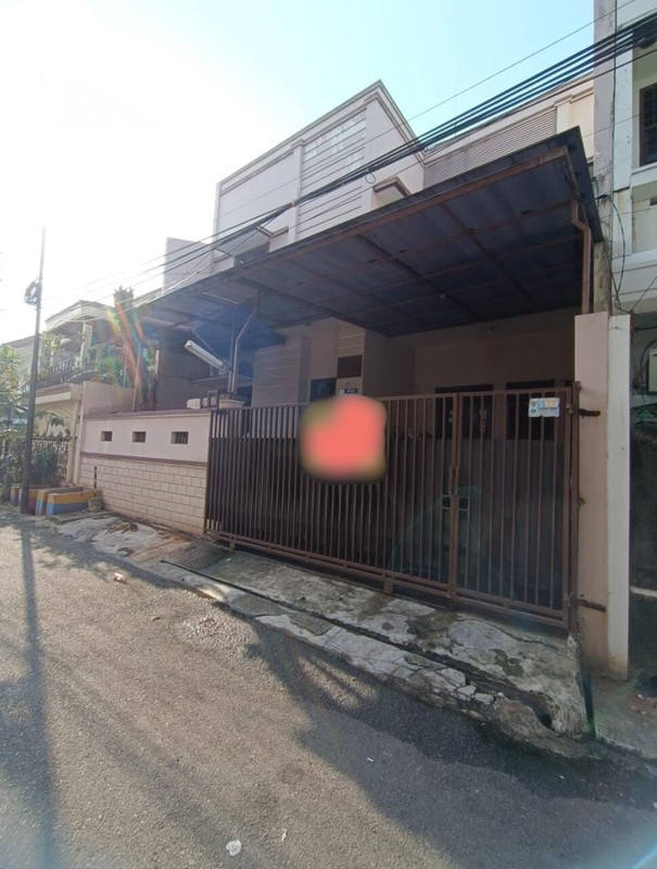 Rumah Dijual di Tomang