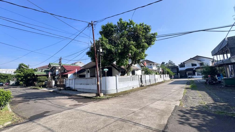 Dijual Rumah Posisi  HOOK LOKASI STRATEGIS Blok H,Megapolitan Estate,Cinere