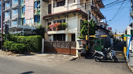 Kost/Rumah Dijual di Cideng