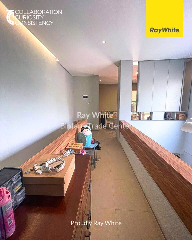 Rumah di Bintaro 2½ Lantai KT 4+1 KM 5+1 Surat SHM Lokasi Strategis