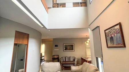 Rumah di Bintaro 2½ Lantai KT 4+1 KM 5+1 Surat SHM Lokasi Strategis