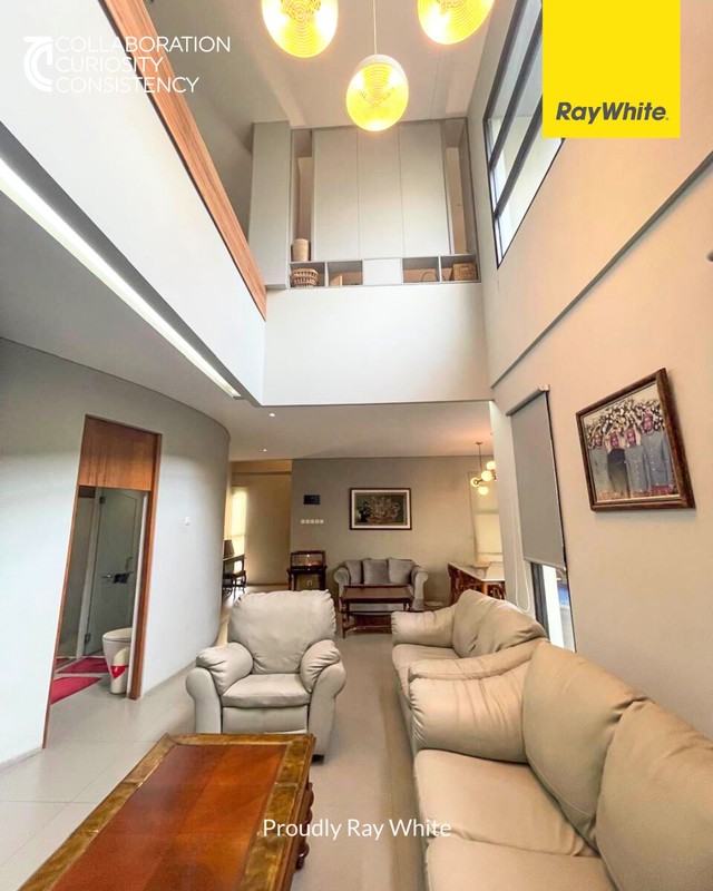 Rumah di Bintaro 2½ Lantai KT 4+1 KM 5+1 Surat SHM Lokasi Strategis