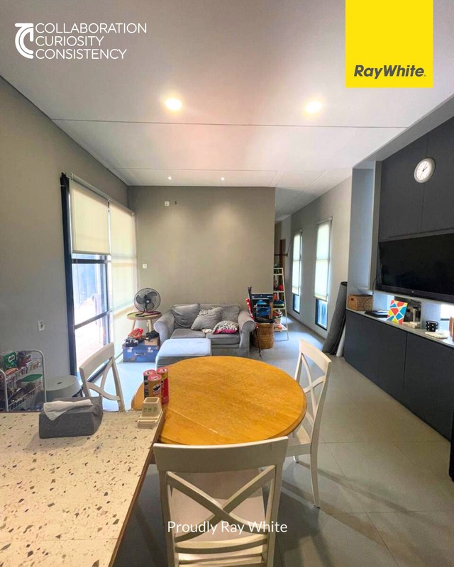 Rumah di Bintaro 2½ Lantai KT 4+1 KM 5+1 Surat SHM Lokasi Strategis