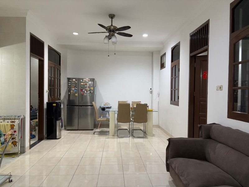Rumah Dijual di Wijaya Kusuma
