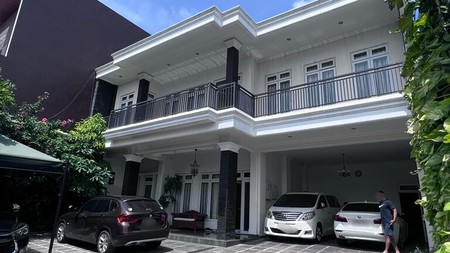 Rumah American Cluster Dijual