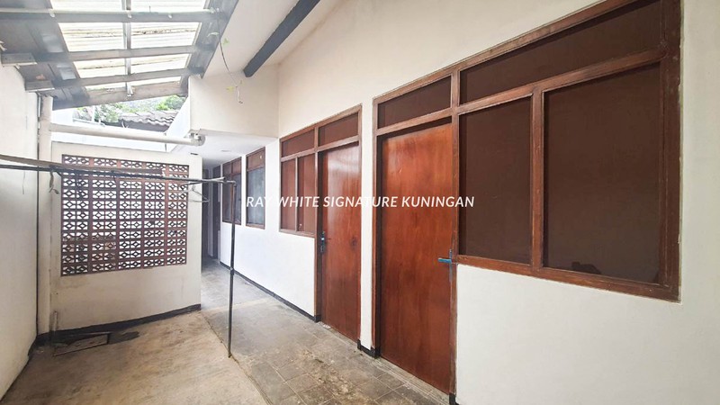Rumah di Jl Darmawangsa Raya Cocok Untuk Hunian atau Kantor