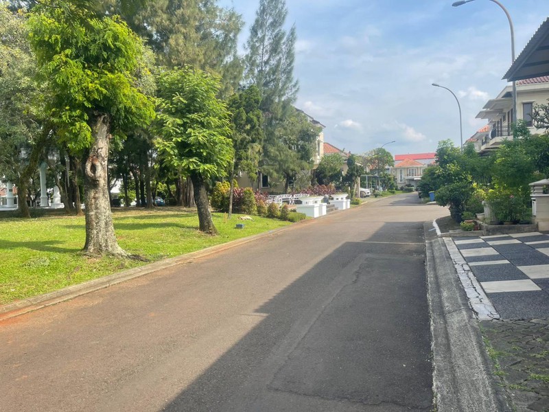 Kavling Siap Bangun Di Cluster Versailles BSD Tangerang Selatan