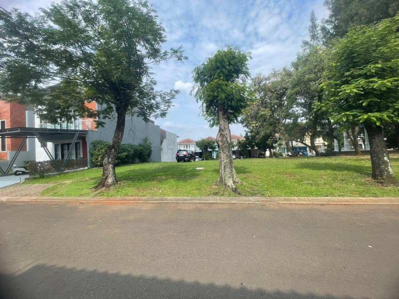 Kavling Siap Bangun Di Cluster Versailles BSD Tangerang Selatan
