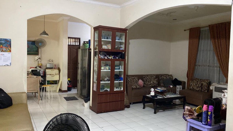 Rumah Luas Siap Huni di Pondok Aren TangSel, KT 2+1 KM 2+1 Surat SHM LT 220 m2 LB 200 m2