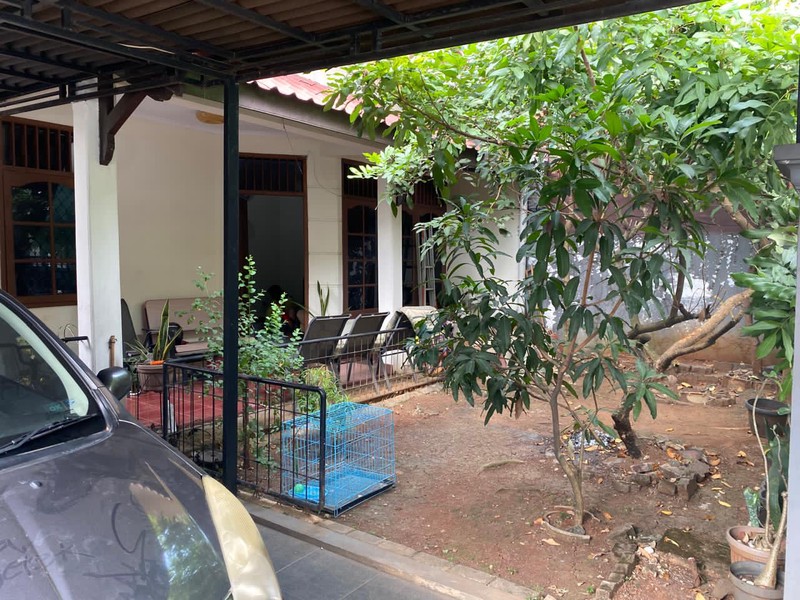 Rumah Luas Siap Huni di Pondok Aren TangSel, KT 2+1 KM 2+1 Surat SHM LT 220 m2 LB 200 m2