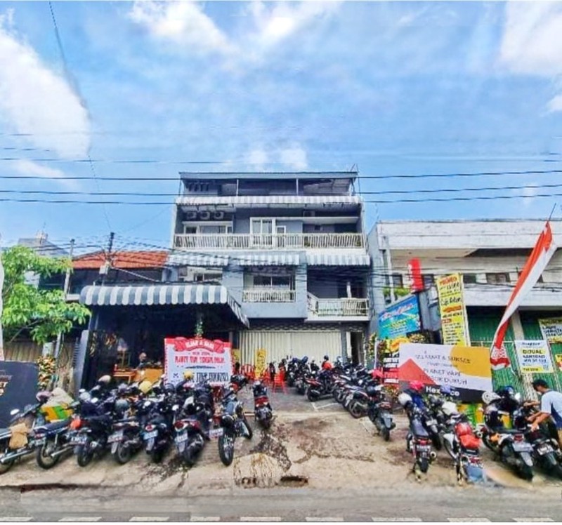 MURAH Dijual 3 Ruko Jejer Tembok Dukuh Surabaya plus Usaha Guest House Full Futnished - Nol Jalan RAYA  - Parkiran Luas 