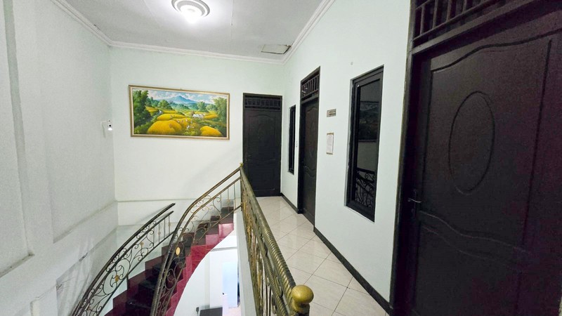 Rumah di Semampir Tengah Surabaya Timur, Bisa untuk usaha Kos2an, Full Furnished, SIAP HUNI
