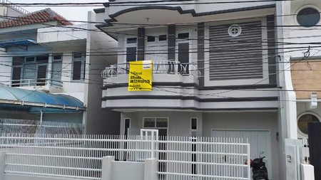 Rumah Dijual/Disewa di Taman Ratu