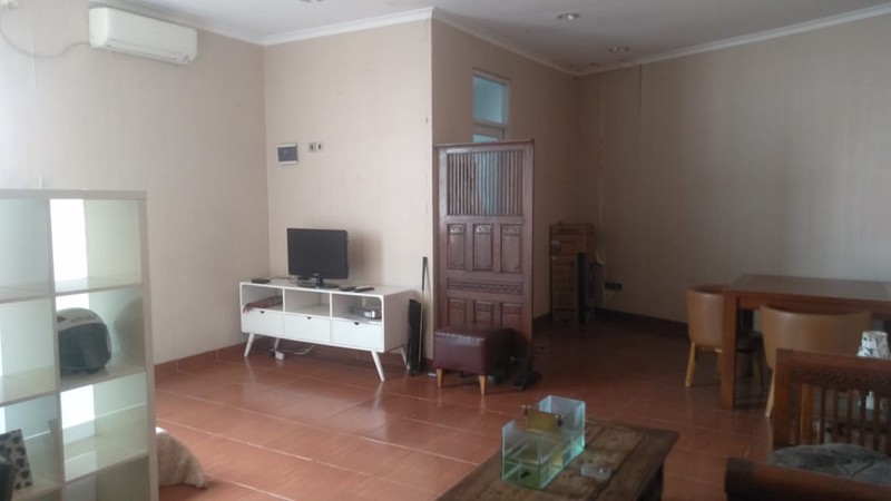 Dijual Ruko 2 Lantai cocok untuk buka usaha lokasi Strategis di Bendungan Hilir, Tanah Abang, Jakarta Pusat.