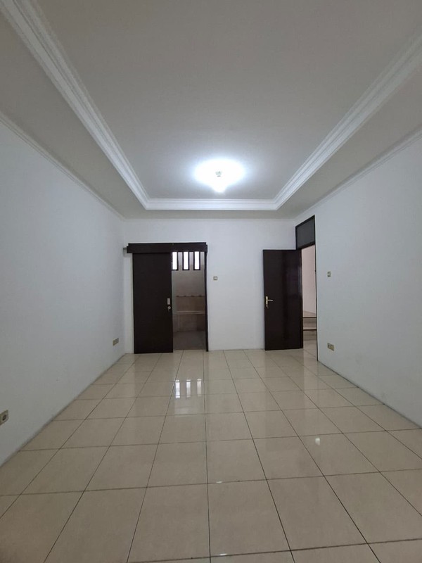 Rumah di Bintaro Sektor 2 KT 3+1 dan KM 3 Surat SHM Sudah Baja Ringan
