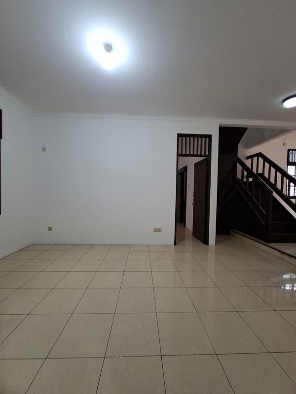 Rumah di Bintaro Sektor 2 KT 3+1 dan KM 3 Surat SHM Sudah Baja Ringan