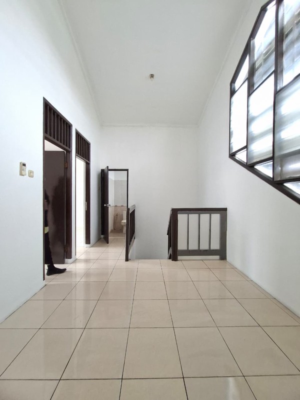 Rumah di Bintaro Sektor 2 KT 3+1 dan KM 3 Surat SHM Sudah Baja Ringan