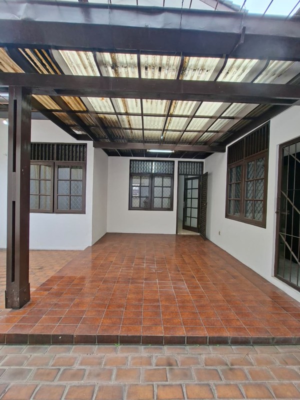 Rumah di Bintaro Sektor 2 KT 3+1 dan KM 3 Surat SHM Sudah Baja Ringan