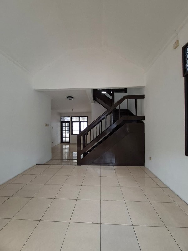 Rumah di Bintaro Sektor 2 KT 3+1 dan KM 3 Surat SHM Sudah Baja Ringan
