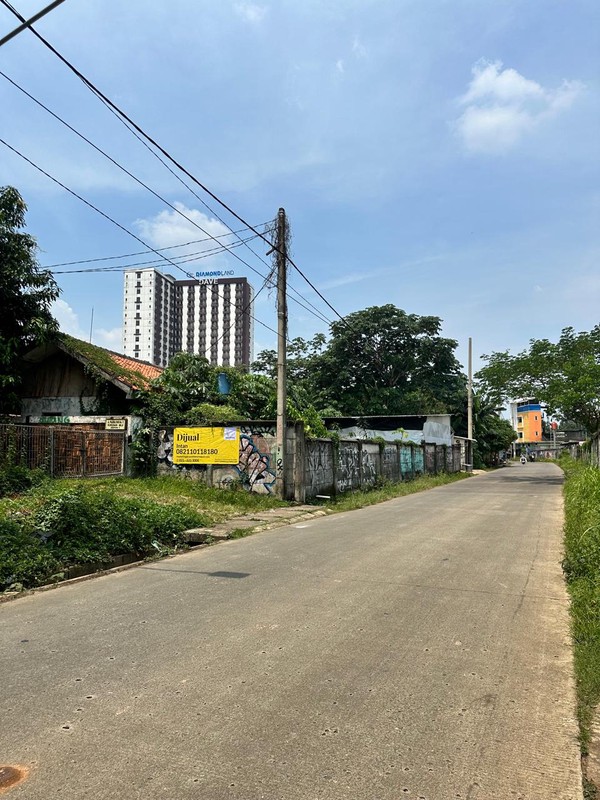 DIJUAL RUMAH LAMA HITUNG TANAH EX KOST KUKUSAN BEJI DEPOK