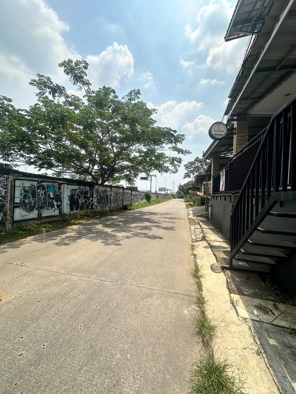 DIJUAL RUMAH LAMA HITUNG TANAH EX KOST KUKUSAN BEJI DEPOK