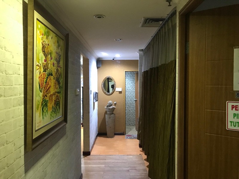 Ruang Usaha 120 m2, Unfurnished, Di Lantai LG Menara Imperium, Kuningan Setiabudi