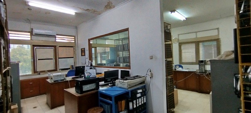 Jual ruko lebar 13 di komplek ruko Pangeran Jayakarta 141, Sawah Besar