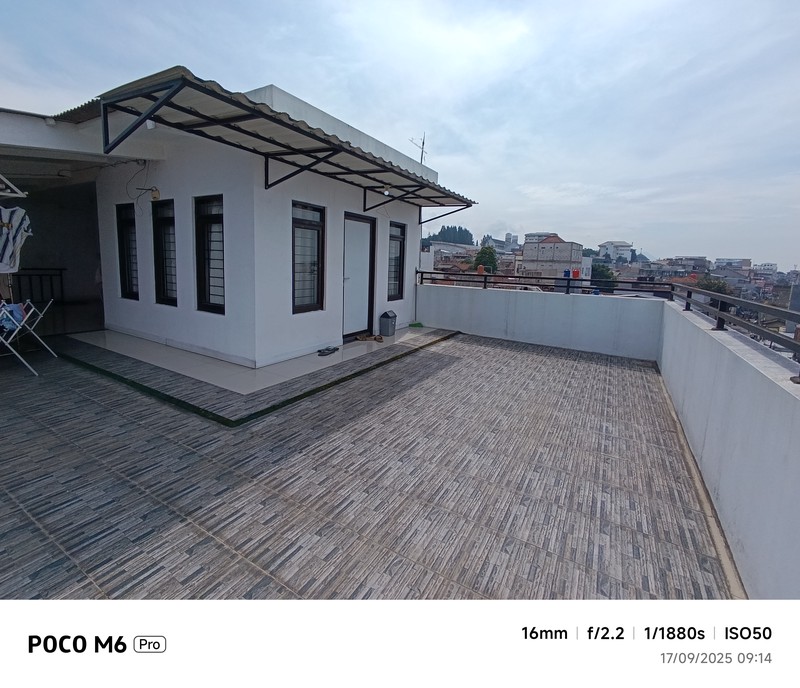 Rumah Kost Aktif 4 lantai di Gegerkalong - Bandung 