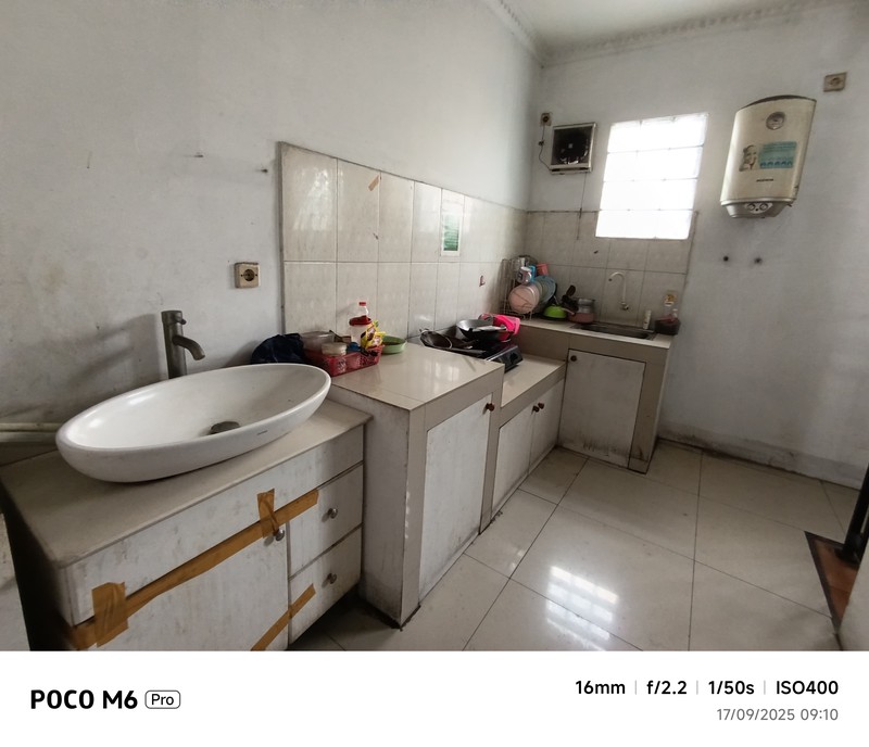 Rumah Kost Aktif 4 lantai di Gegerkalong - Bandung 