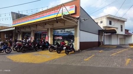 dijual cepat tanah kavling strategis sebrang kelurahan pondok jagung serpong tangsel ada bangunan indomaret kondisi ramai