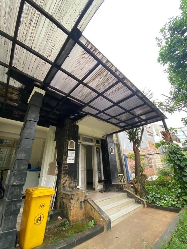 Rumah hijau 2 lantai di telaga golf sawangan
