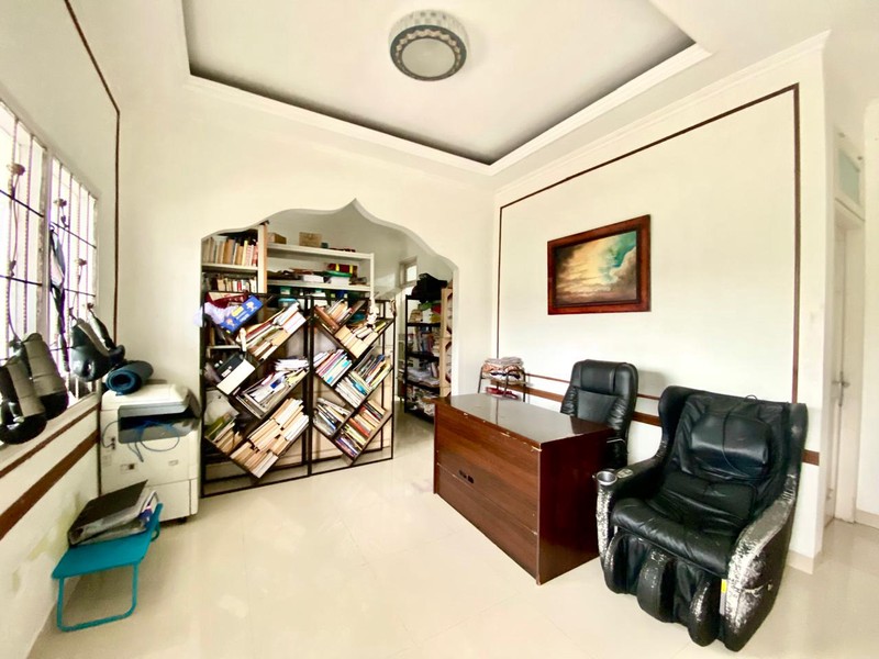 Rumah hijau 2 lantai di telaga golf sawangan