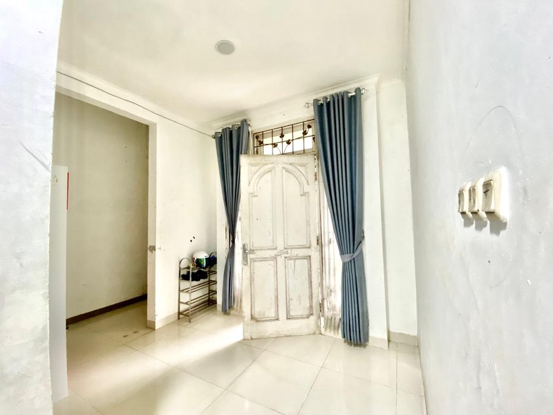 Rumah hijau 2 lantai di telaga golf sawangan