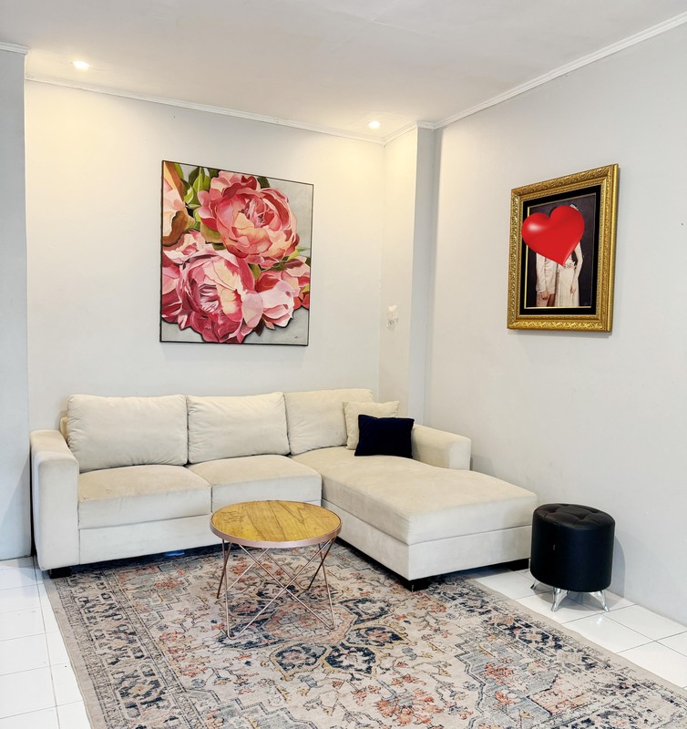 Rumah Cantik 2 Lantai Siap Huni KT 4+1 KM 3 di Pamulang LB 128 m2 LT 220 m2